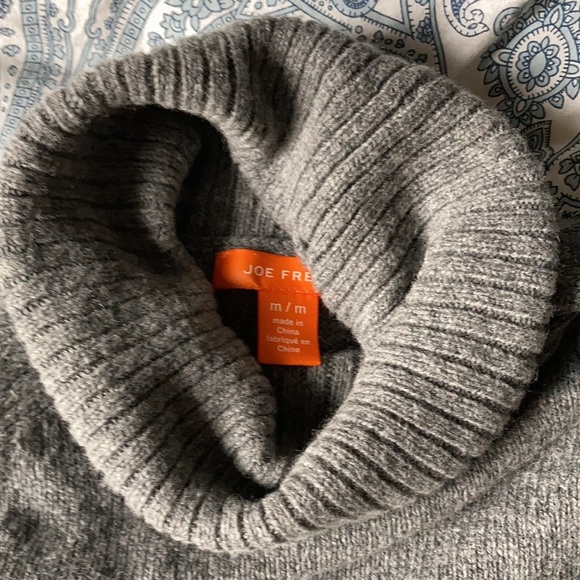 Grey wool 3/4 sleeve turtleneck - Picture 2 of 2